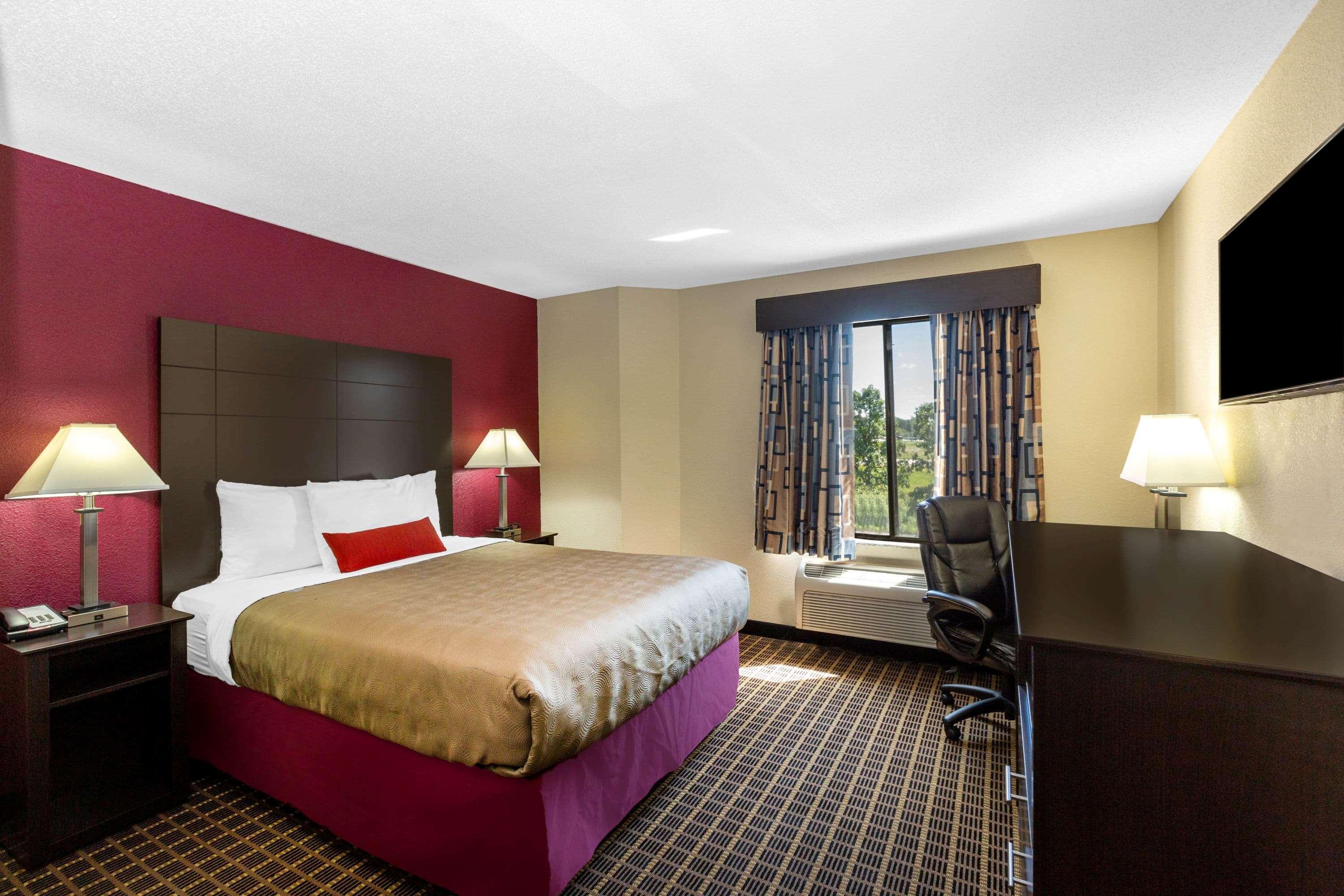 Baymont Inn & Suites By Wyndham Mukwonago Εξωτερικό φωτογραφία