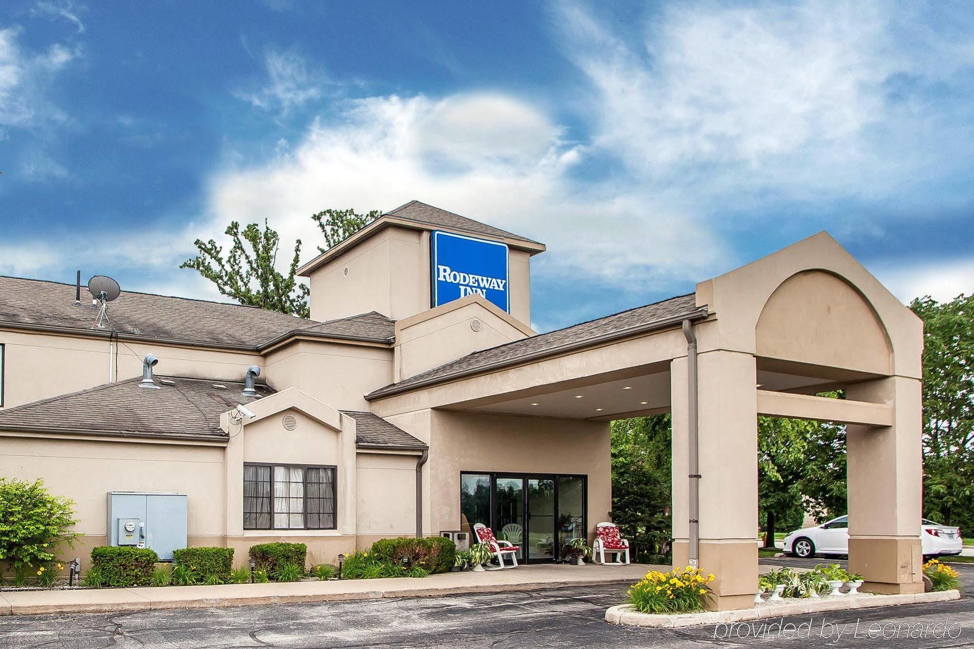 Baymont Inn & Suites By Wyndham Mukwonago Εξωτερικό φωτογραφία